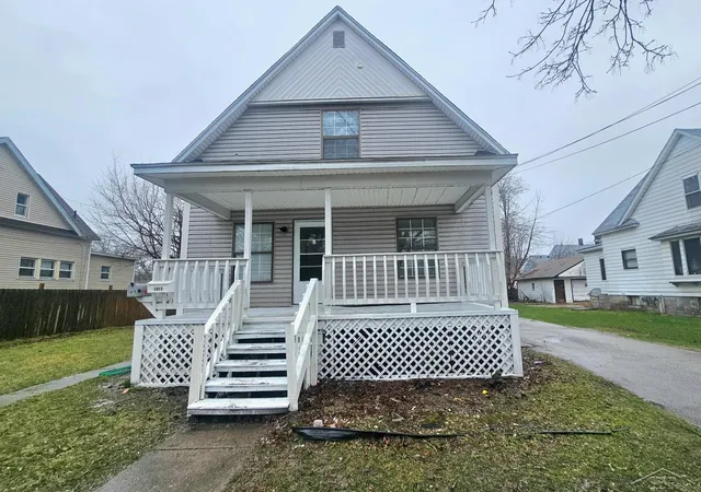 Photo 1 of Multi family home for sale at 1015 S Webster St, Saginaw, MI 48602 | MLS# 61050213657 | Listing updated on 2026-07-25