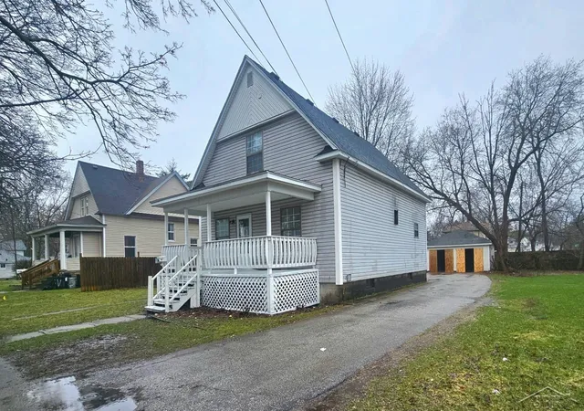 Photo 2 of Multi family home for sale at 1015 S Webster St, Saginaw, MI 48602 | MLS# 61050213657 | Listing updated on 2026-07-25