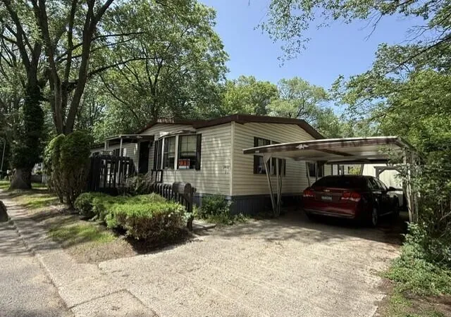 Photo 2 of Single family home for sale at 2482 Pembroke Dr, Norton Shores, MI 49441 | MLS# 71026033546 | Listing updated on 2026-07-02
