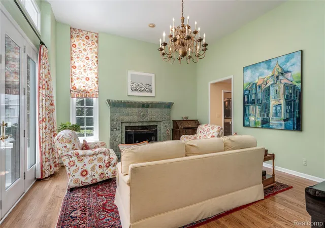 4th image of 209 Chesterfield Ave, Birmingham, MI 48009 | MLS# 20261050571