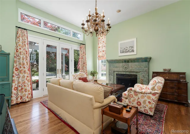 5th image of 209 Chesterfield Ave, Birmingham, MI 48009 | MLS# 20261050571