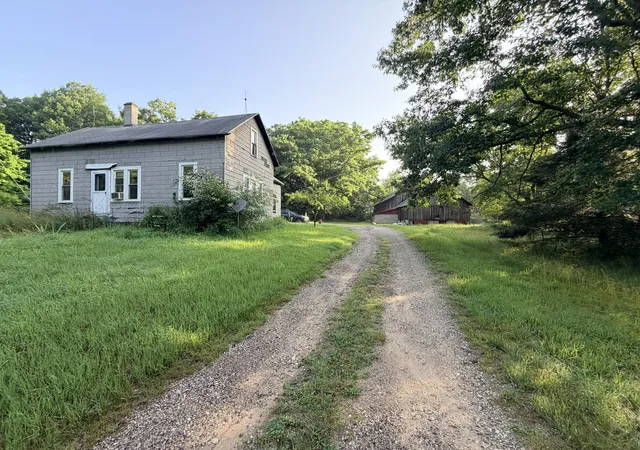 1st image of 794 E Fox Farm Rd, Manistee, MI 49660 | MLS# 67026033563