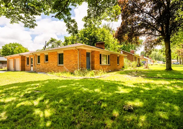 Photo 3 of Single family home for sale at 1803 Heath Ct, Benton Harbor, MI 49022 | MLS# 69026033566 | Listing updated on 2026-09-11