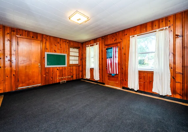 Photo 4 of Single family home for sale at 1803 Heath Ct, Benton Harbor, MI 49022 | MLS# 69026033566 | Listing updated on 2026-10-04