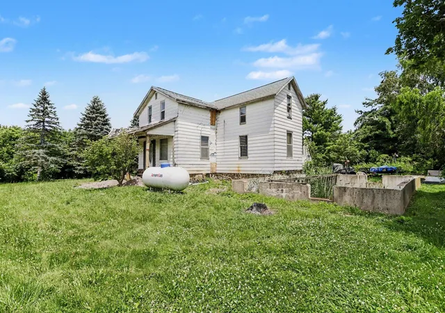 Photo 3 of Single family home for sale at 5141 Park Rd, Eau Claire, MI 49111 | MLS# 69026033576 | Listing updated on 2026-07-09
