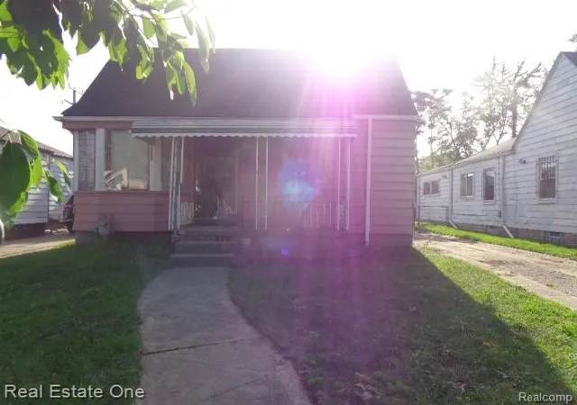 Photo 3 of Single family home for sale at 20009 Ohio St, Detroit, MI 48221 | MLS# 20261050617 | Listing updated on 2026-08-05