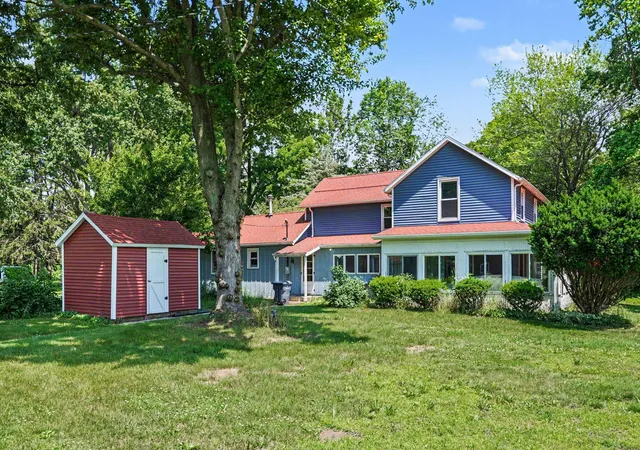 Photo 2 of Single family home for sale at 5497 Wilson St, Coloma, MI 49038 | MLS# 69026033604 | Listing updated on 2026-09-03