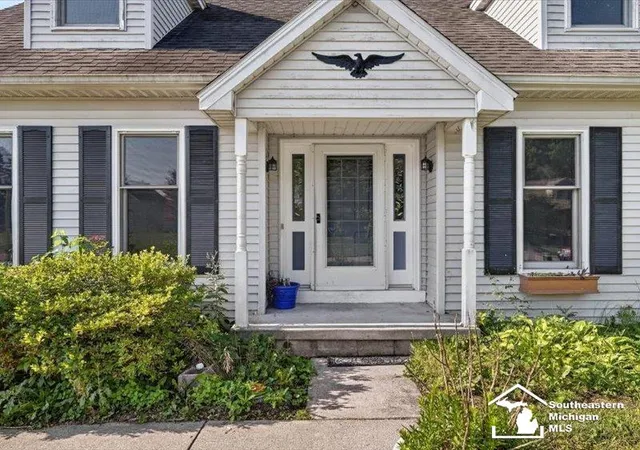 Photo 2 of Single family home for sale at 1257 Rutledge Dr, Temperance, MI 48182 | MLS# 57050213694 | Listing updated on 2026-09-14