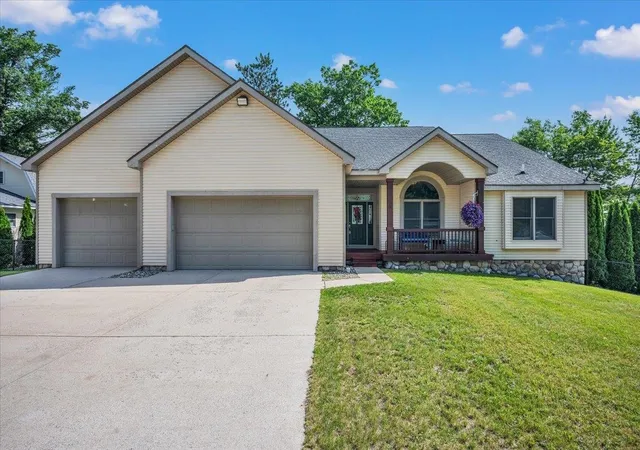 5th image of 8382 Grace St, Hale, MI 48739 | MLS# 77080070612