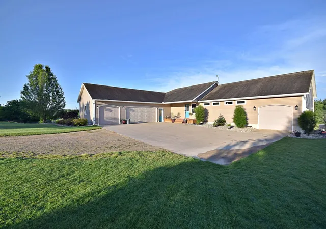 2nd image of 18281 Tustin Rd, Burdell Township Osceola, MI 49688 | MLS# 78080070613