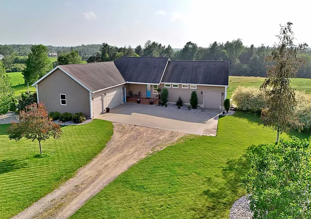 4th image of 18281 Tustin Rd, Burdell Township Osceola, MI 49688 | MLS# 78080070613