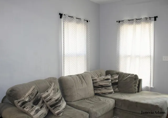 Photo 3 of Single family home for sale at 832 College Ave NE, Grand Rapids, MI 49503 | MLS# 65026033627 | Listing updated on 2026-08-04