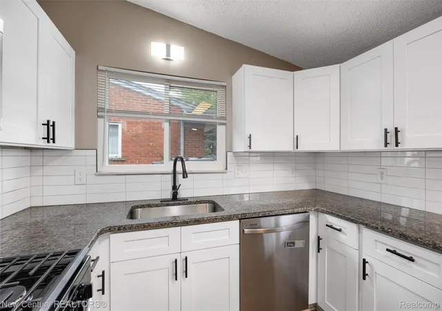 Photo 3 of Single family home for sale at 1720 Westbrook Dr, Madison Heights, MI 48071 | MLS# 20261050673 | Listing updated on 2026-09-05