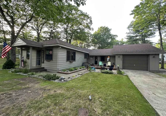 Photo 1 of Single family home for sale at 5437 E 8th Street, Au Gres, MI 48703 | MLS# 77080070615 | Listing updated on 2026-09-03