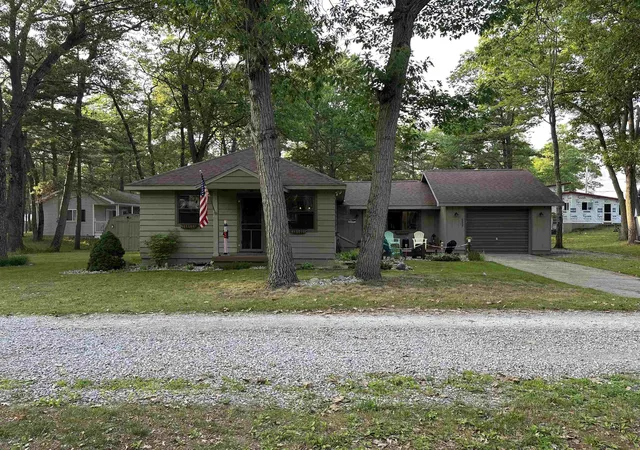 Photo 2 of Single family home for sale at 5437 E 8th Street, Au Gres, MI 48703 | MLS# 77080070615 | Listing updated on 2026-09-03