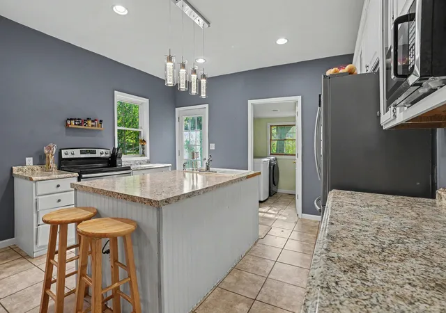 Photo 3 of Single family home for sale at 21 Sheridan St, Coldwater, MI 49036 | MLS# 62026033636 | Listing updated on 2026-07-22