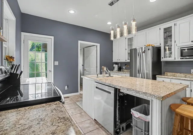 Photo 3 of Single family home for sale at 21 Sheridan St, Coldwater, MI 49036 | MLS# 62026033636 | Listing updated on 2026-07-22