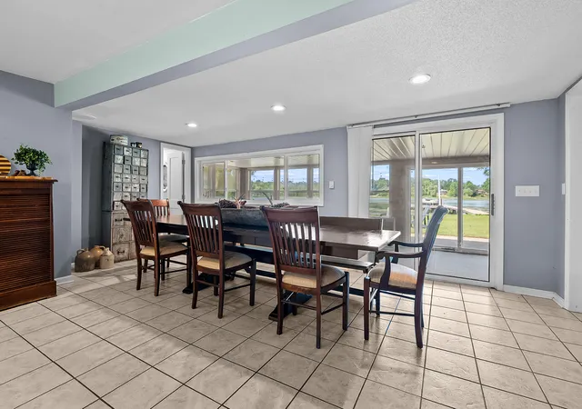 4th image of 48930 68Th St, Hartford, MI 49057 | MLS# 66026033650