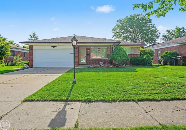 Photo 1 of Sale Pending at 33316 Mina Dr, Sterling Heights, MI 48312 | MLS# 58050213717 | Listing updated on 2026-09-27