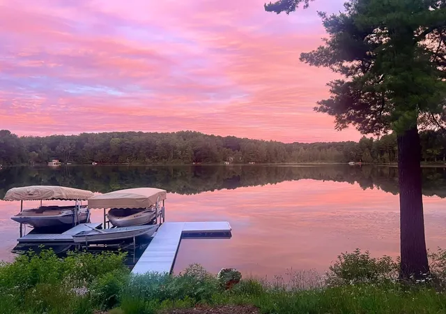 Photo 1 of Single family home for sale at 2847 Crescent Shrs Dr, Traverse City, MI 49685 | MLS# 78080070621 | Listing updated on 2026-08-29