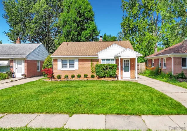 Photo 1 of Sale Pending at 11205 W Clements Cir, Livonia, MI 48150 | MLS# 20261050706 | Listing updated on 2026-07-11