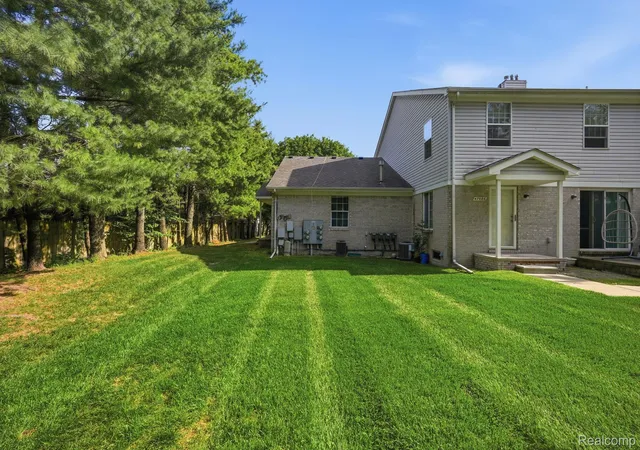 Photo 1 of Sale Pending at 47078 Auburn Ct, Shelby Township, MI 48317 | MLS# 20261050722 | Listing updated on 2026-09-13