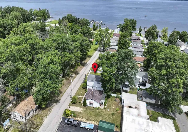 image of 104 Jefferson Ave, Houghton Lake, MI 48629 | MLS# 58050213730
