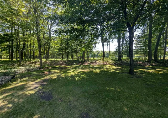 Photo 4 of Single family home for sale at 5110 Huron Breeze Dr, Au Gres, MI 48703 | MLS# 77080070629 | Listing updated on 2026-07-06