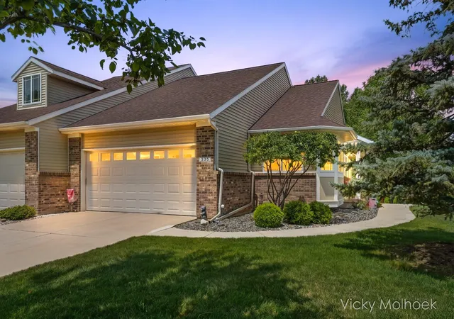 1st image of 335 E North St, Hastings, MI 49058 | MLS# 65026033682