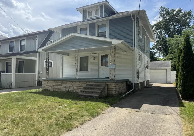 Photo 3 of Single family home for sale at 815 N Francis Ave, Lansing, MI 48912 | MLS# 64026033684 | Listing updated on 2026-08-28