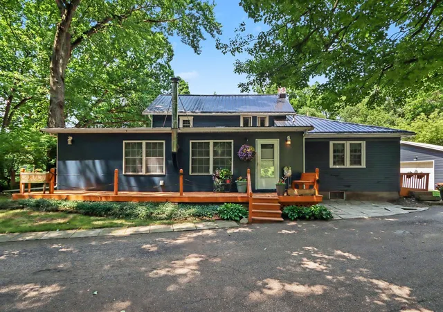 Photo 1 of Single family home for sale at 24254 80th Avenue, Lawton, MI 49065 | MLS# 66026033689 | Listing updated on 2026-09-15