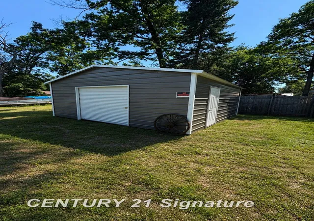 Photo 3 of Single family home for sale at 2662 Jean St, Harrison, MI 48625 | MLS# 61050213734 | Listing updated on 2026-07-29