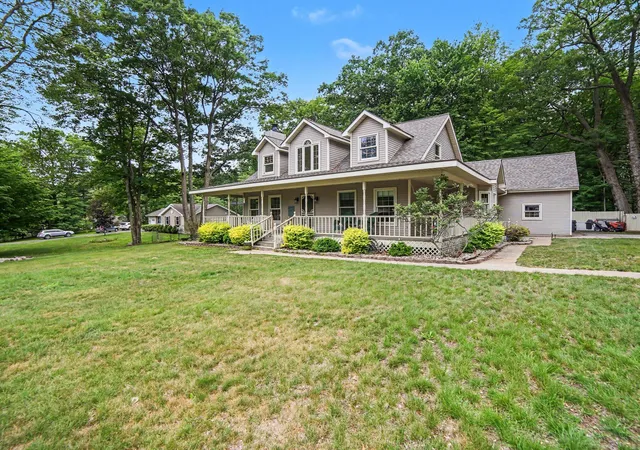 1st image of 1579 N Marilyn Dr, Ludington, MI 49431 | MLS# 67026033708