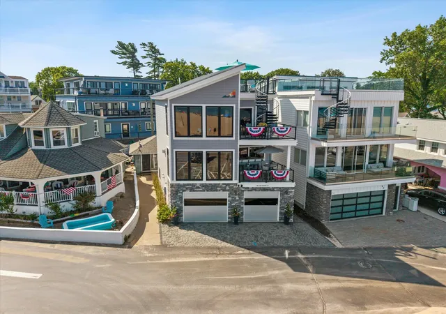1st image of 78 Esplanade Pl, South Haven, MI 49090 | MLS# 69026033710