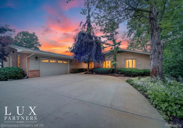 3rd image of 24 Hiawatha Dr, Battle Creek, MI 49015 | MLS# 20261050763