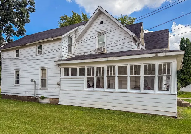 Listing Photo 4 - Condo for sale in building located at 316 Euclid St, Alma, MI 48801
