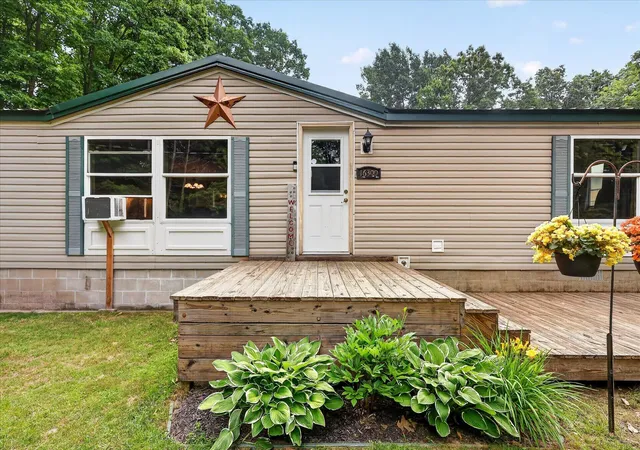 5th image of 16300 Myers Lake Ave Ne, Sand Lake, MI 49343 | MLS# 65026033725