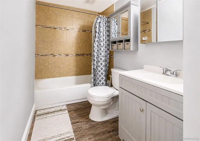 Photo 3 of Single family home for sale at 3120 La Salle Dr, Ann Arbor City Washtenaw, MI 48108 | MLS# 20261050773 | Listing updated on 2026-09-07