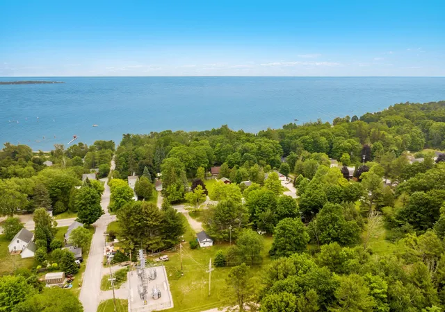 Photo 24 of Single family home for sale at 310 S Shabwasung St, Northport, MI 49670 | MLS# 78080070646 | Listing updated on 2026-07-22
