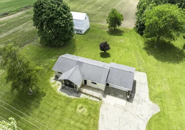 Photo 2 of Single family home for sale at 3100 Deckerville Rd, Deckerville, MI 48427 | MLS# 58050213758 | Listing updated on 2026-07-13