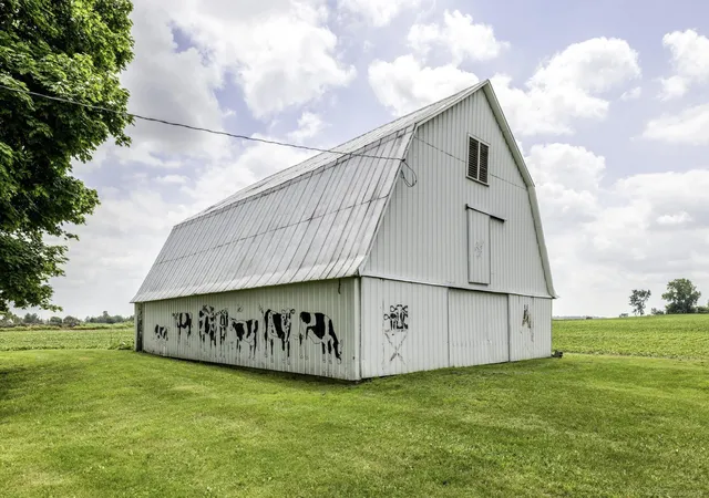 Photo 3 of Single family home for sale at 3100 Deckerville Rd, Deckerville, MI 48427 | MLS# 58050213758 | Listing updated on 2026-07-13
