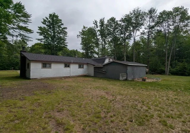 Photo 3 of Single family home for sale at 8331 Long Lake Rd, Hale, MI 48739 | MLS# 77080070648 | Listing updated on 2026-08-30