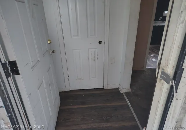Photo 3 of Single family home for sale at 19409 Goulburn St, Detroit, MI 48205 | MLS# 20261050809 | Listing updated on 2026-10-18
