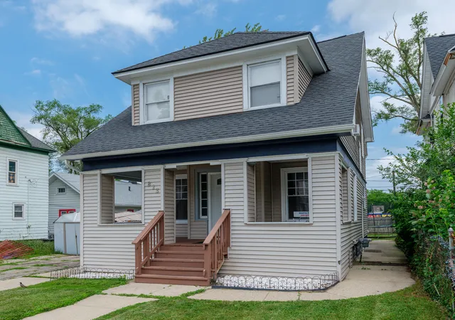 Photo 2 of Single family home for sale at 813 Reed St, Kalamazoo, MI 49001 | MLS# 66026033772 | Listing updated on 2026-07-29