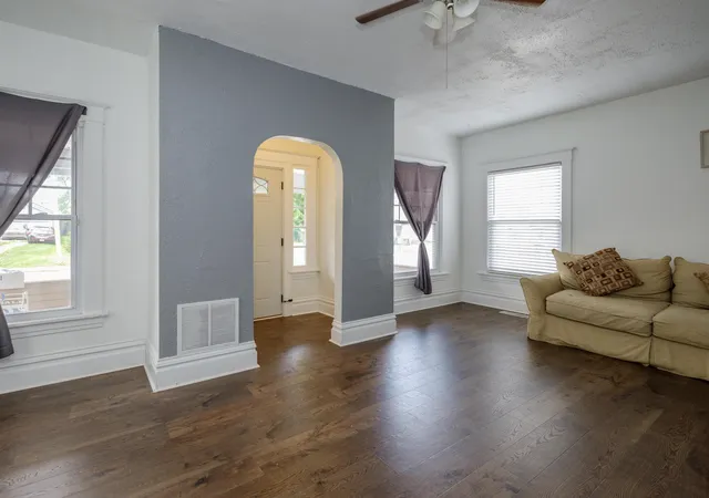 Photo 3 of Single family home for sale at 813 Reed St, Kalamazoo, MI 49001 | MLS# 66026033772 | Listing updated on 2026-07-29