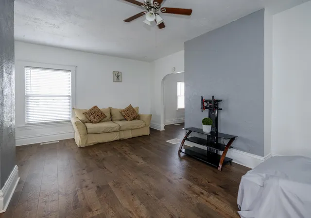 Photo 3 of Single family home for sale at 813 Reed St, Kalamazoo, MI 49001 | MLS# 66026033772 | Listing updated on 2026-07-29