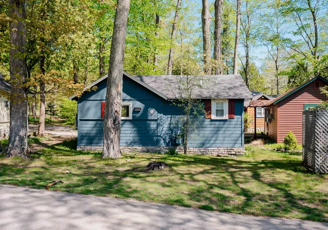 Photo 2 of Condo for sale at 429 S Shabwasung St, Northport, MI 49670 | MLS# 78080070658 | Listing updated on 2026-09-06
