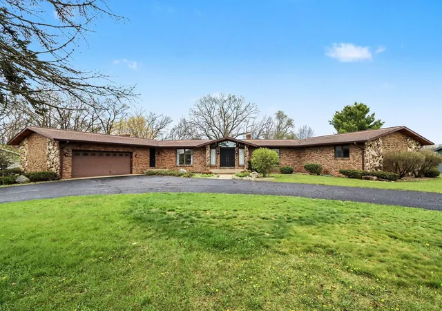 43rd image of 56585 Fairway Dr, Paw Paw, MI 49079 | MLS# 66026033788