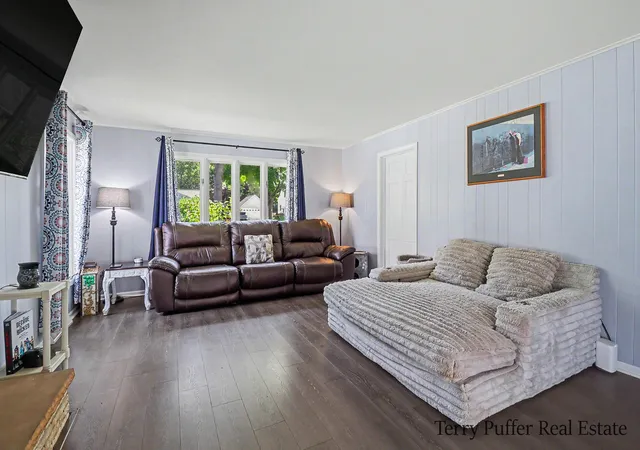 Photo 3 of Single family home for sale at 695 Miller Dr, Muskegon, MI 49445 | MLS# 71026033797 | Listing updated on 2026-09-08