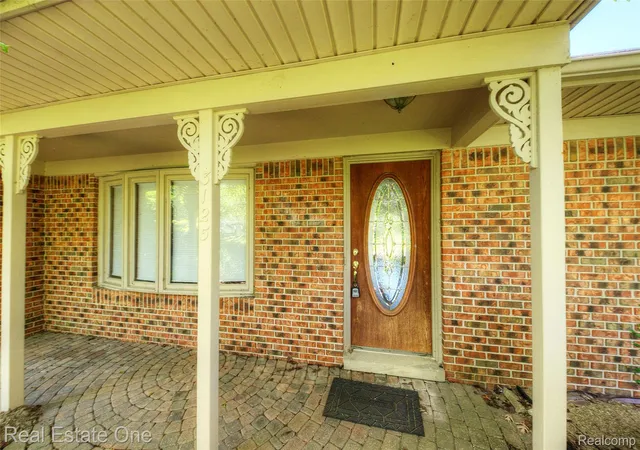 4th image of 3125 W Commerce Rd, Milford, MI 48380 | MLS# 20261050848
